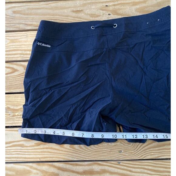 Columbia Omni Shield Athletic Shorts Size 10 Women’s Black - Picture 8 of 8